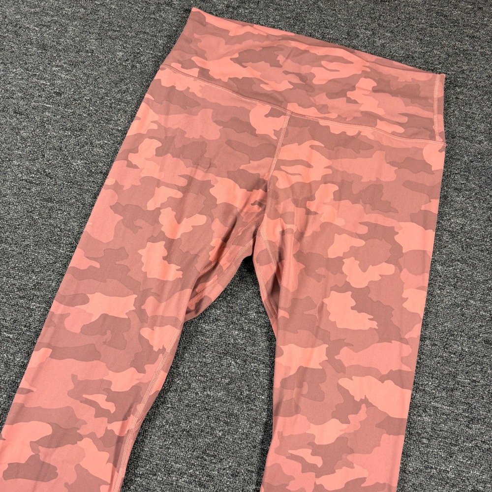 Lululemon Crop Leggings Women 14 Pink Camo Heritage 365 Brier Rose High-Rise